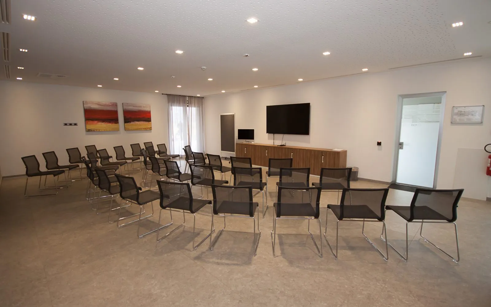meeting-0-e1560869241338